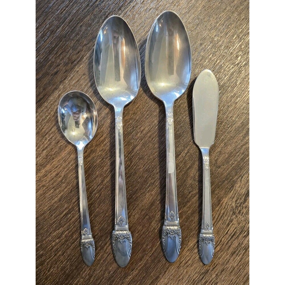 1847 Rogers Bros IS First Love 2 Serving Butter Knife Small Spoon Silverplate
